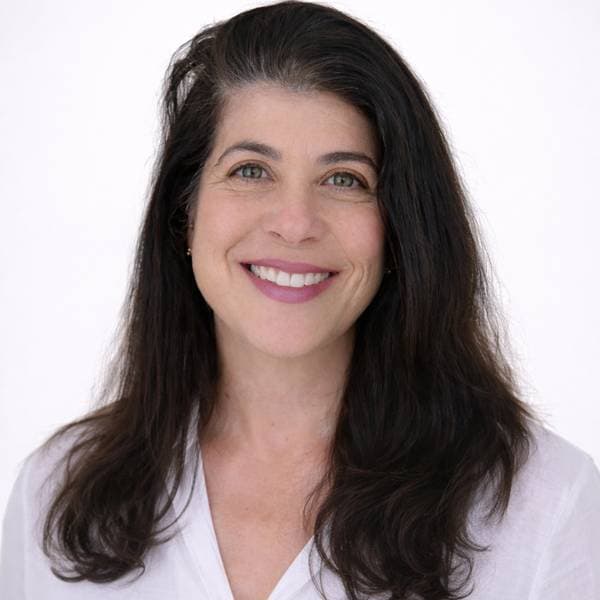 אושרה תבור פסיכולוגית , מטפלת זוגית בקדימה צורן