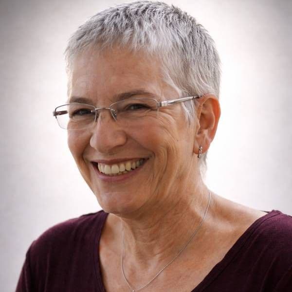 דליה זילברטל, פסיכותרפיסטית ומטפלת בתנועה, פסיכולוגית בירשלים דליה זילברטל, פסיכותרפיסטית ומטפלת בתנועה, פסיכולוגית בירשלים