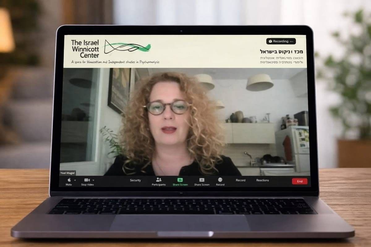 בין קריסה לבנייה: הזהות הטיפולית בצל מלחמה - הרצאה של יעל מגל